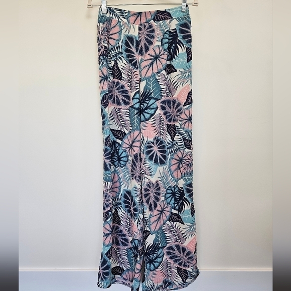 Charlotte Russe Teal Pink Ivory Tropical Floral Print Flowy Wide Leg Pants - Picture 3 of 6